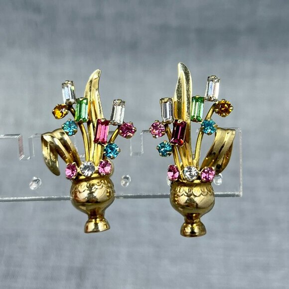 Fruit Salad Crystals earrings, 22K Gold Plated, Bouquets Clip Earrings, Vintage - Picture 8 of 11